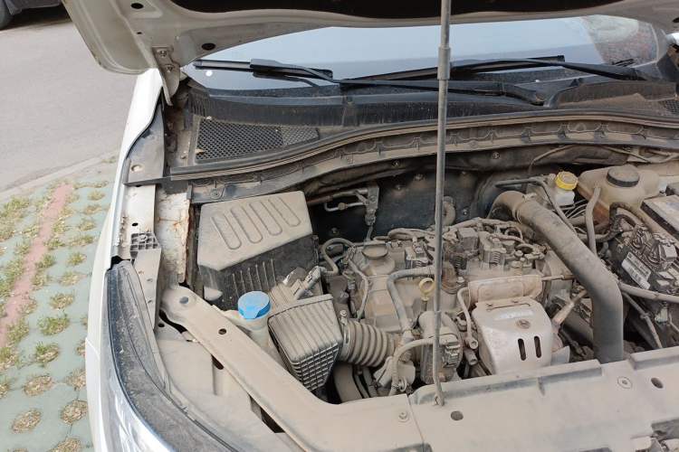 Used Roewe RX3 2018 18T Automatic Internet ZhiZun Edition Engine Bay Right