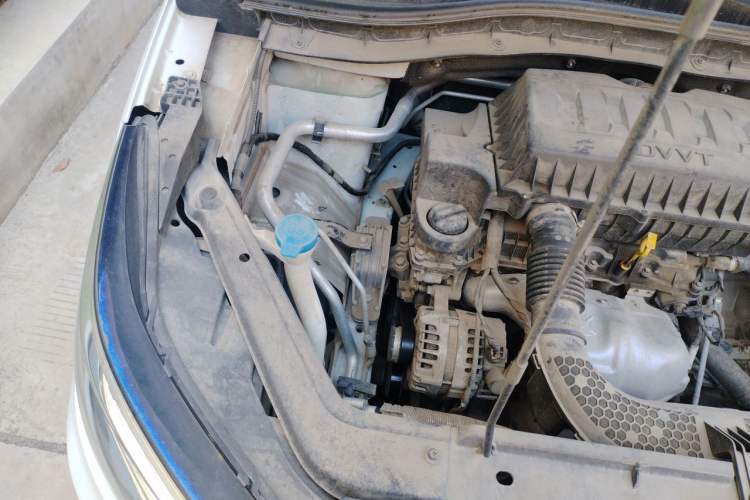 Used Roewe RX3 2018 1.6L CVT Flagship Edition Engine Bay Right