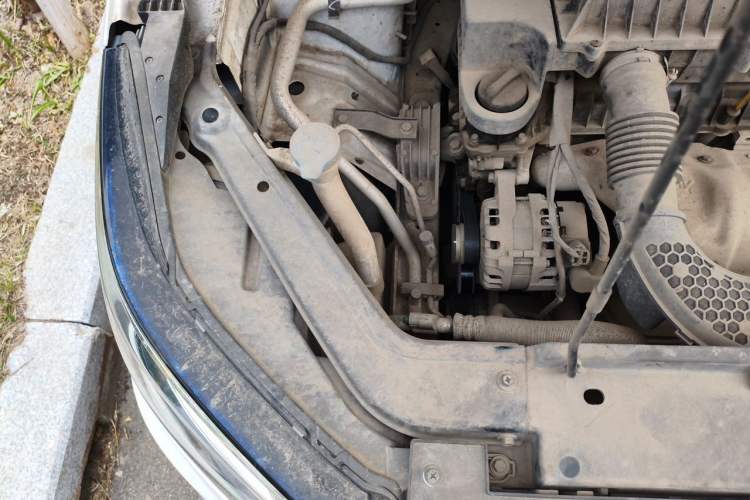 Used Roewe RX3 2018 1.6L Manual Flagship Edition Engine Bay Right
