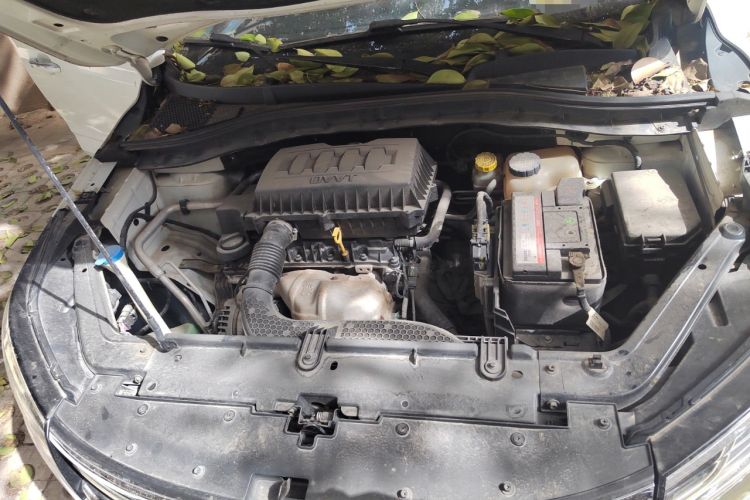 Used Roewe RX3 2018 1.6L CVT Flagship Edition Engine Bay