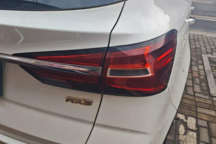 Used Roewe RX3 2018 1.6L Manual Flagship Edition Exterior 3