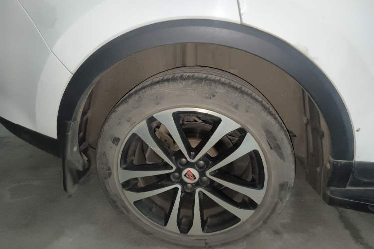 Used Roewe RX3 2018 1.6L CVT Internet Smart Edition Exterior 3