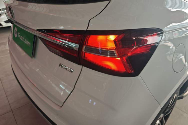 Used Roewe RX3 2018 1.6L CVT Flagship Edition Exterior 3