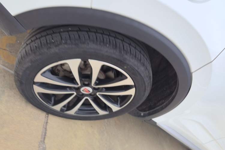 Used Roewe RX3 2018 1.6L CVT Flagship Edition Exterior 8
