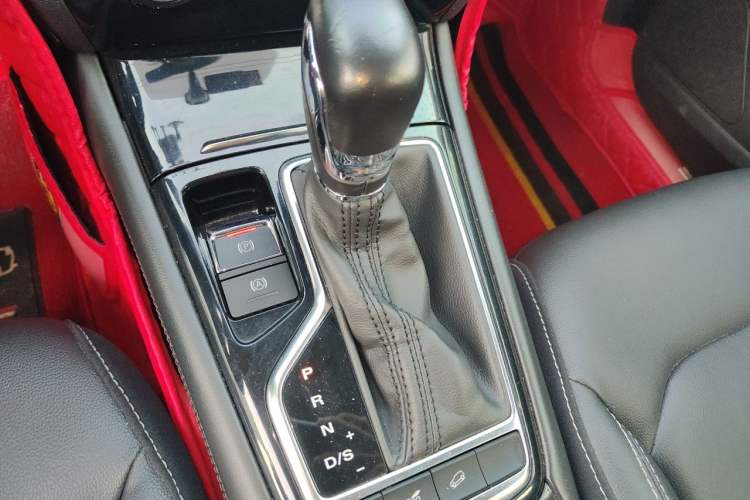 Used Roewe RX3 2018 1.6L CVT Internet Smart Edition Gear Lever