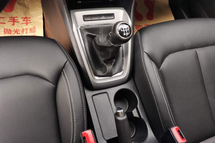 Used Roewe RX3 2018 1.6L Manual Flagship Edition Gear Lever