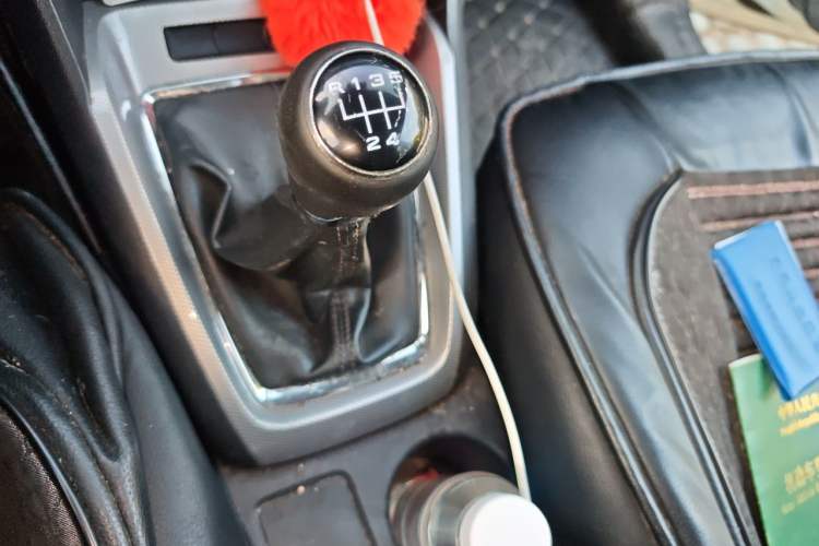 Used Roewe RX3 2018 1.6L Manual Internet Smart Edition Gear Lever