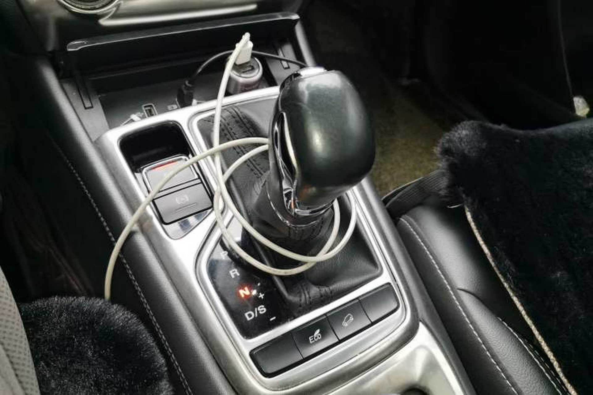 Used Roewe RX3 2018 1.6L CVT Flagship Edition Gear Lever