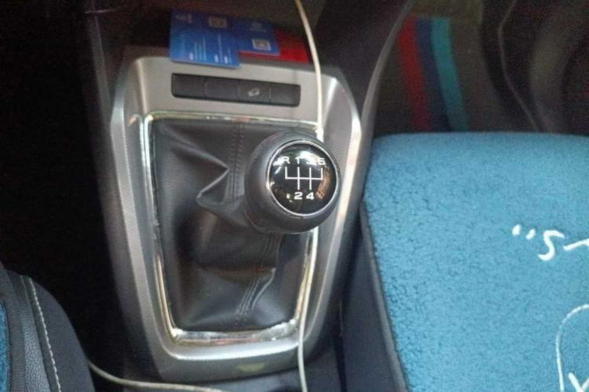 Used Roewe RX3 2018 1.6L Manual Flagship Edition Gear Lever
