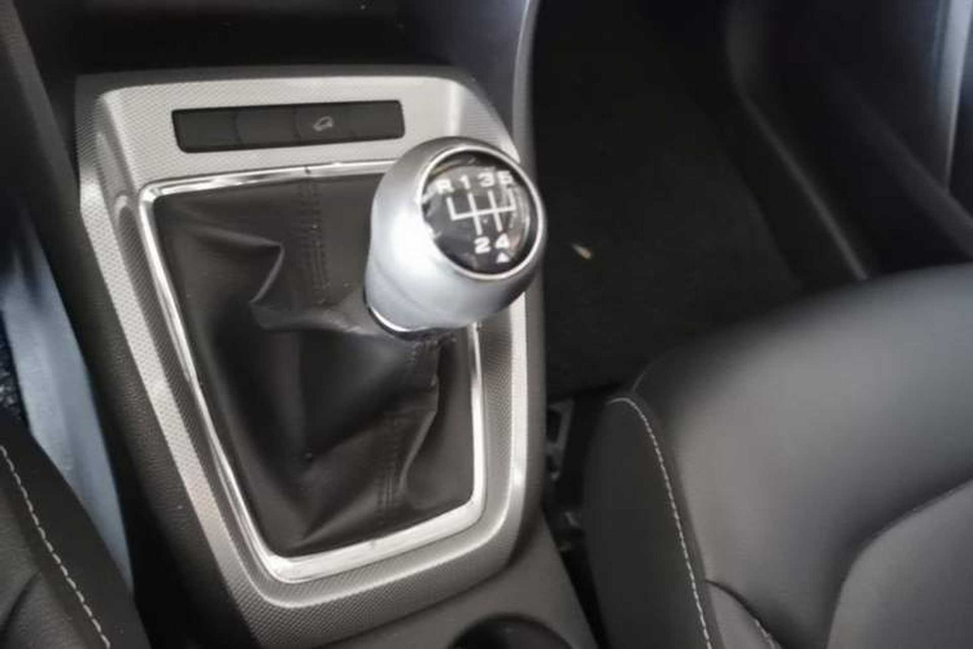 Used Roewe RX3 2018 1.6L Manual Flagship Edition Gear Lever