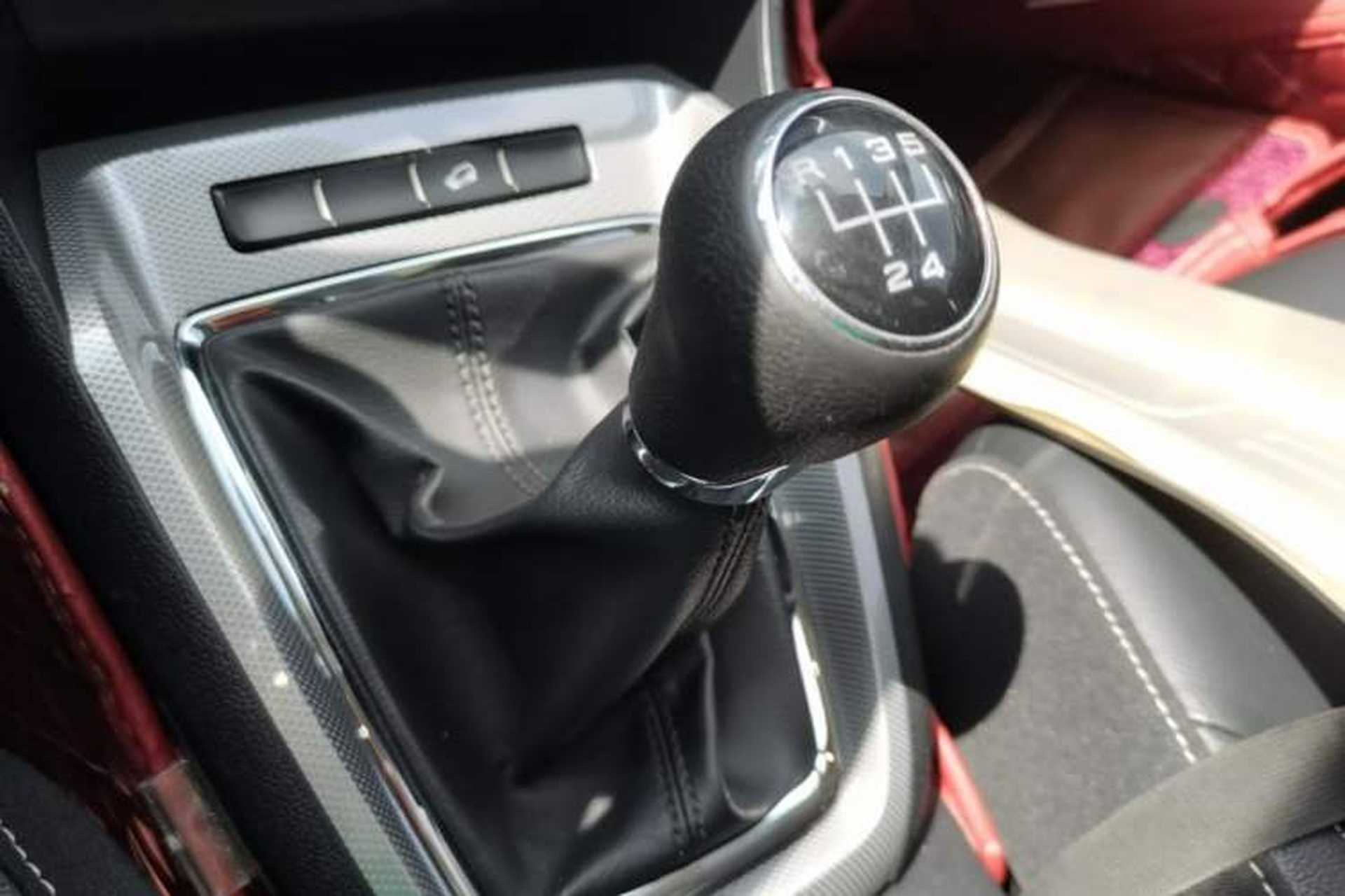 Used Roewe RX3 2018 1.6L Manual Flagship Edition Gear Lever