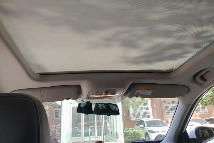 Used Roewe RX3 2018 1.6L CVT Flagship Edition Headliner