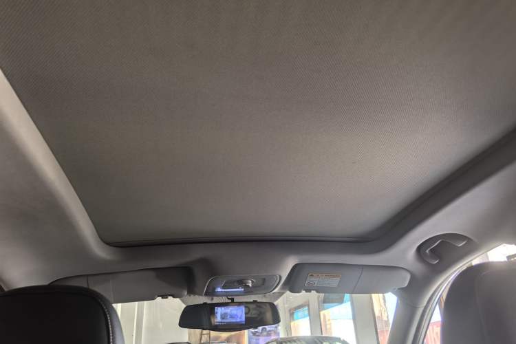 Used Roewe RX3 2018 1.6L CVT Flagship Edition Headliner