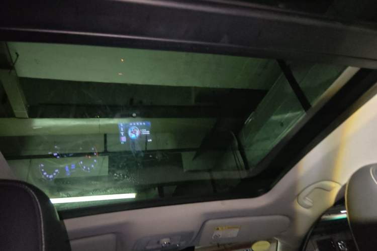 Used Roewe RX3 2018 1.6L CVT Flagship Edition Headliner