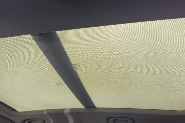 Used Roewe RX3 2018 1.6L Manual Flagship Edition Headliner
