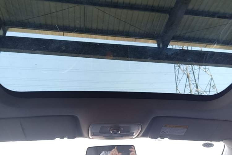 Used Roewe RX3 2018 1.6L CVT Flagship Edition Headliner