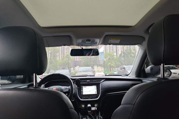 Used Roewe RX3 2018 1.6L CVT Internet Smart Edition Headliner