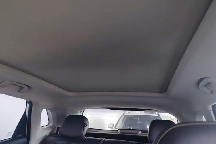Used Roewe RX3 2018 1.6L CVT Flagship Edition Headliner