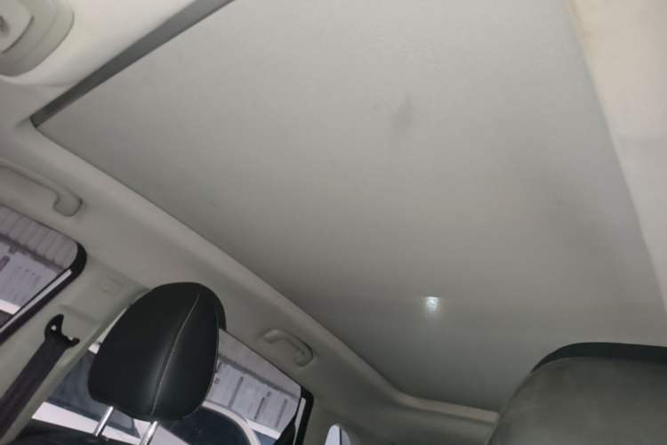 Used Roewe RX3 2018 1.6L CVT Flagship Edition Headliner