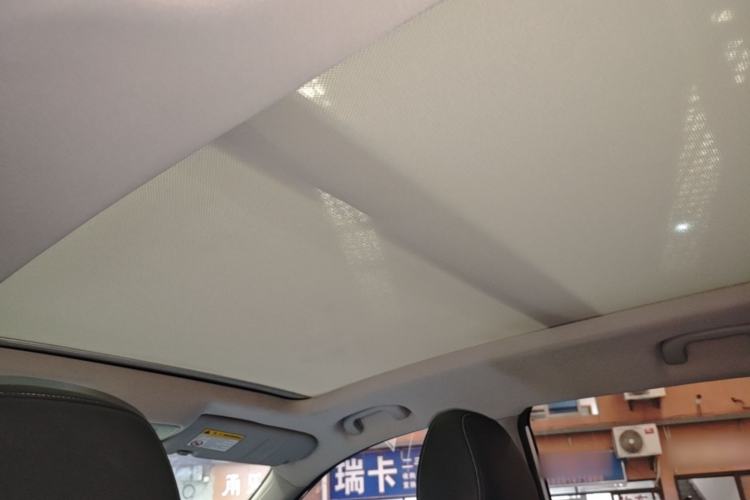Used Roewe RX3 2018 18T Automatic Internet ZhiZun Edition Headliner