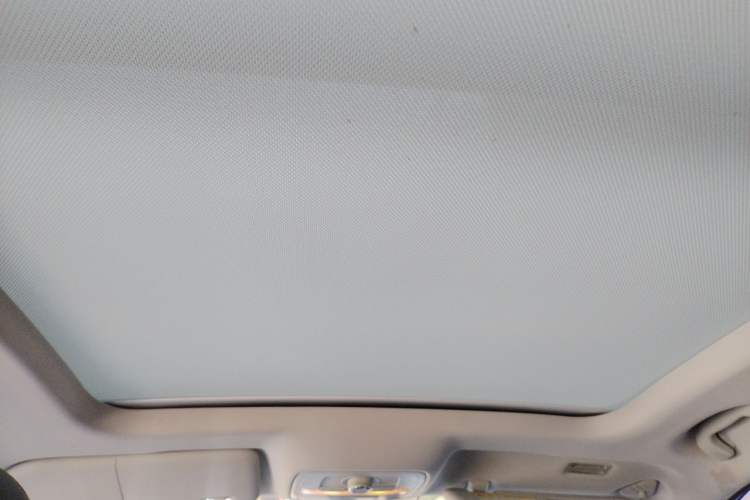 Used Roewe RX3 2018 1.6L CVT Flagship Edition Headliner