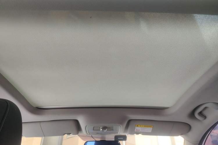 Used Roewe RX3 2018 1.6L Manual Internet Smart Edition Headliner