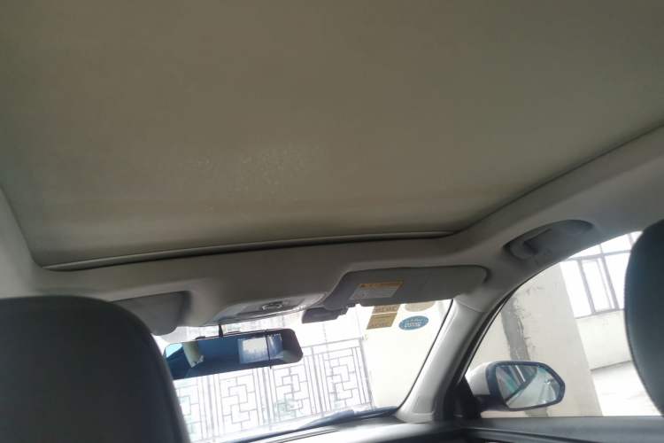 Used Roewe RX3 2018 1.6L CVT Internet Smart Edition Headliner
