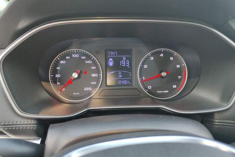 Used Roewe RX3 2018 1.6L CVT Internet Smart Edition Instrument Cluster