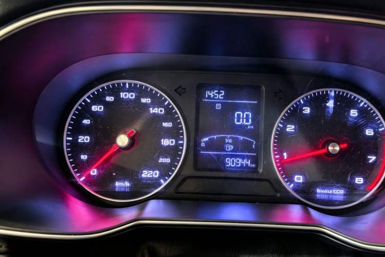 Used Roewe RX3 2018 1.6L Manual Internet Smart Edition Instrument Cluster
