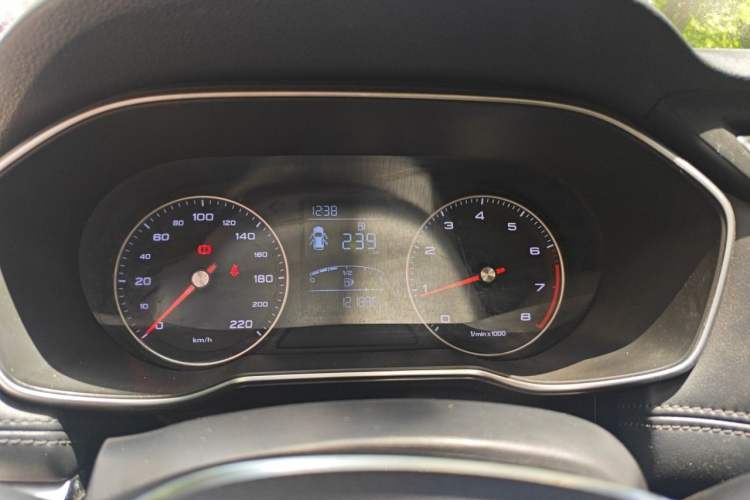 Used Roewe RX3 2018 1.6L Manual Internet Smart Edition Instrument Cluster