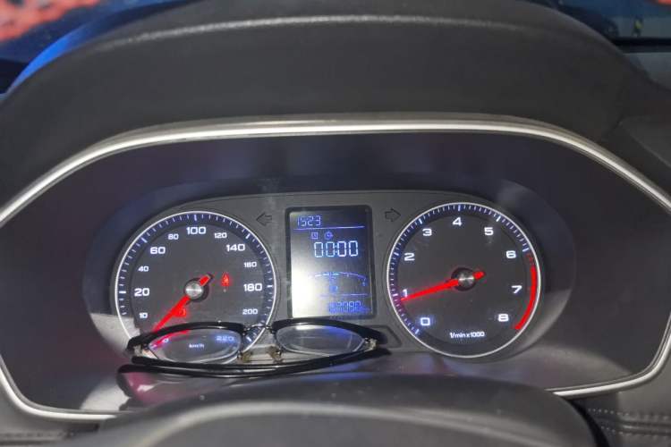 Used Roewe RX3 2018 1.6L CVT Flagship Edition Instrument Cluster