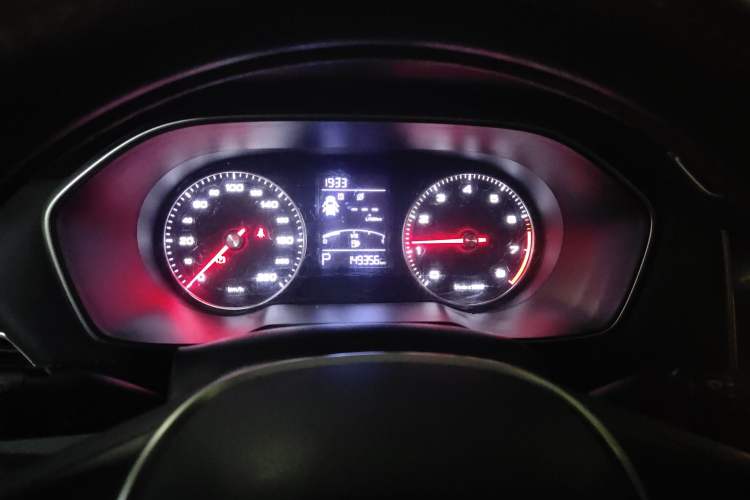 Used Roewe RX3 2018 18T Automatic Flagship Model Instrument Cluster