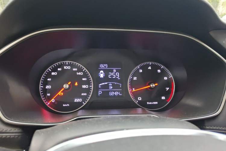 Used Roewe RX3 2018 1.6L CVT Internet Smart Edition Instrument Cluster
