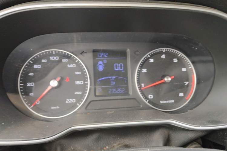 Used Roewe RX3 2018 1.6L CVT Flagship Edition Instrument Cluster