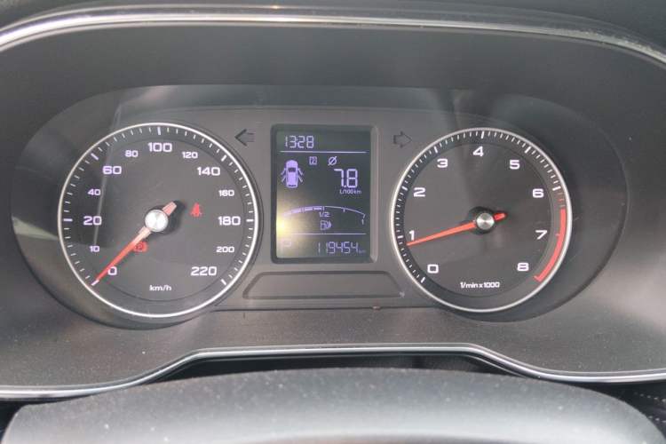 Used Roewe RX3 2018 1.6L CVT Internet Smart Edition Instrument Cluster