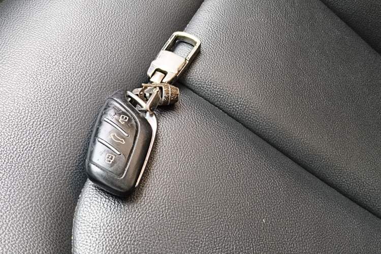 Used Roewe RX3 2018 1.6L CVT Flagship Edition Interior 1