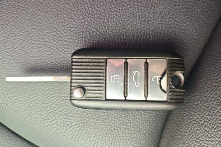 Used Roewe RX3 2018 1.6L Manual Flagship Edition Interior 1