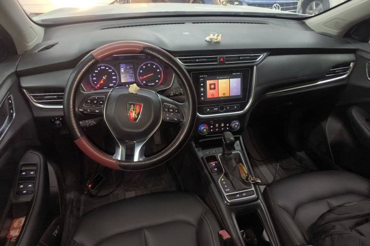 Used Roewe RX3 2018 1.6L CVT Internet Smart Edition Interior 2