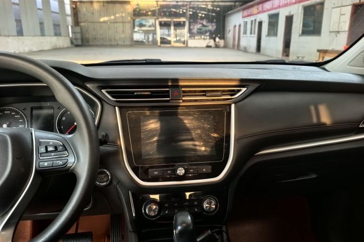 Used Roewe RX3 2018 1.6L CVT Flagship Edition Interior 3