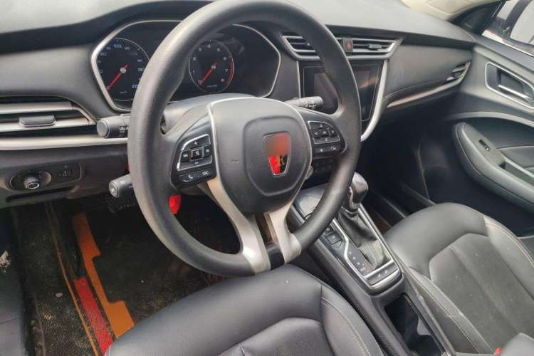 Used Roewe RX3 2018 1.6L CVT Flagship Edition Interior 3