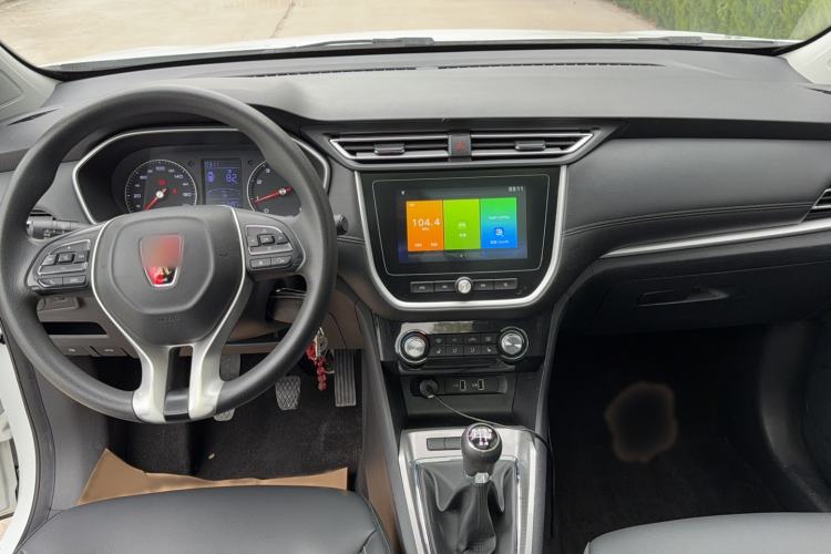 Used Roewe RX3 2018 1.6L Manual Flagship Edition Interior 3