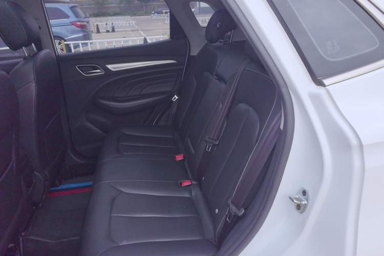 Used Roewe RX3 2018 1.6L CVT Flagship Edition Interior 4