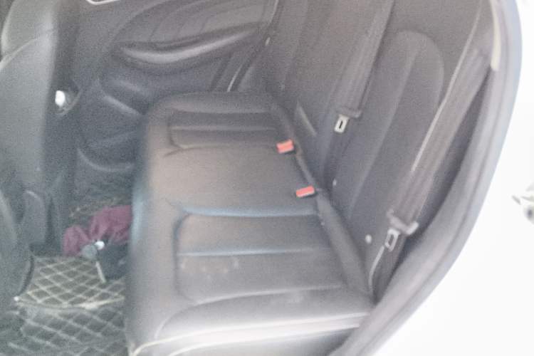 Used Roewe RX3 2018 1.6L CVT Flagship Edition Interior 4