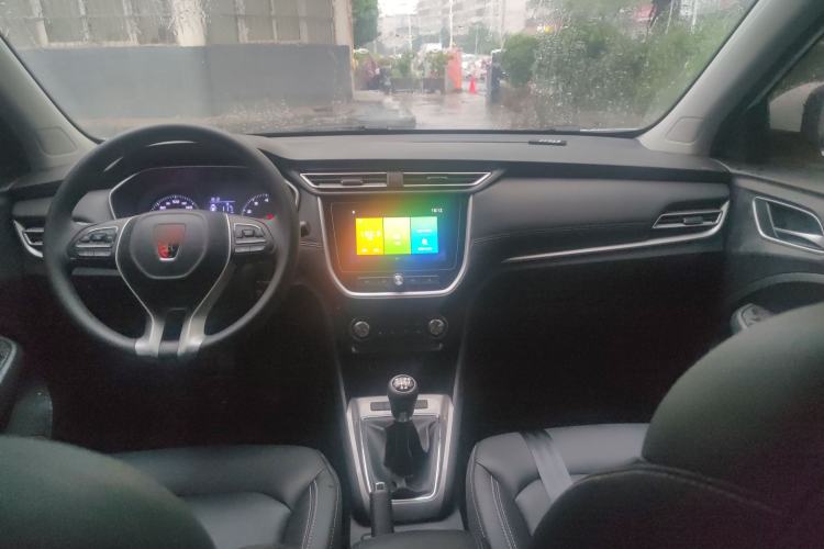 Used Roewe RX3 2018 1.6L Manual Elite Edition Interior 5
