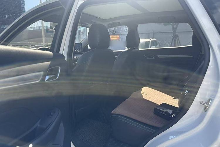 Used Roewe RX3 2018 1.6L CVT Flagship Edition Interior 6