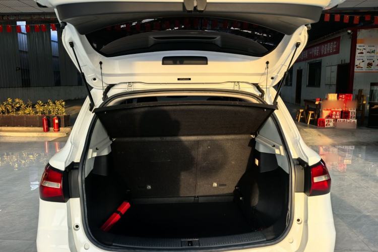 Used Roewe RX3 2018 1.6L CVT Flagship Edition Interior 9