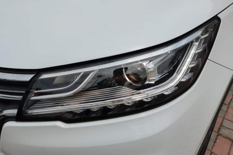 Used Roewe RX3 2018 1.6L Manual Flagship Edition Left Front Headlight