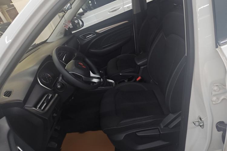 Used Roewe RX3 2018 1.6L Manual Entry-Level Model Left Front Seat