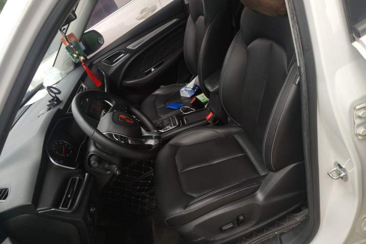 Used Roewe RX3 2018 1.6L CVT Internet Smart Edition Left Front Seat