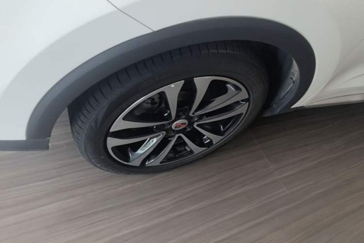 Used Roewe RX3 2018 1.6L CVT Flagship Edition Left Front Wheel Hub